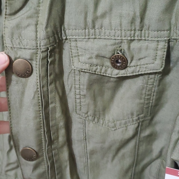 Black Tahari jacket - Picture 3 of 9